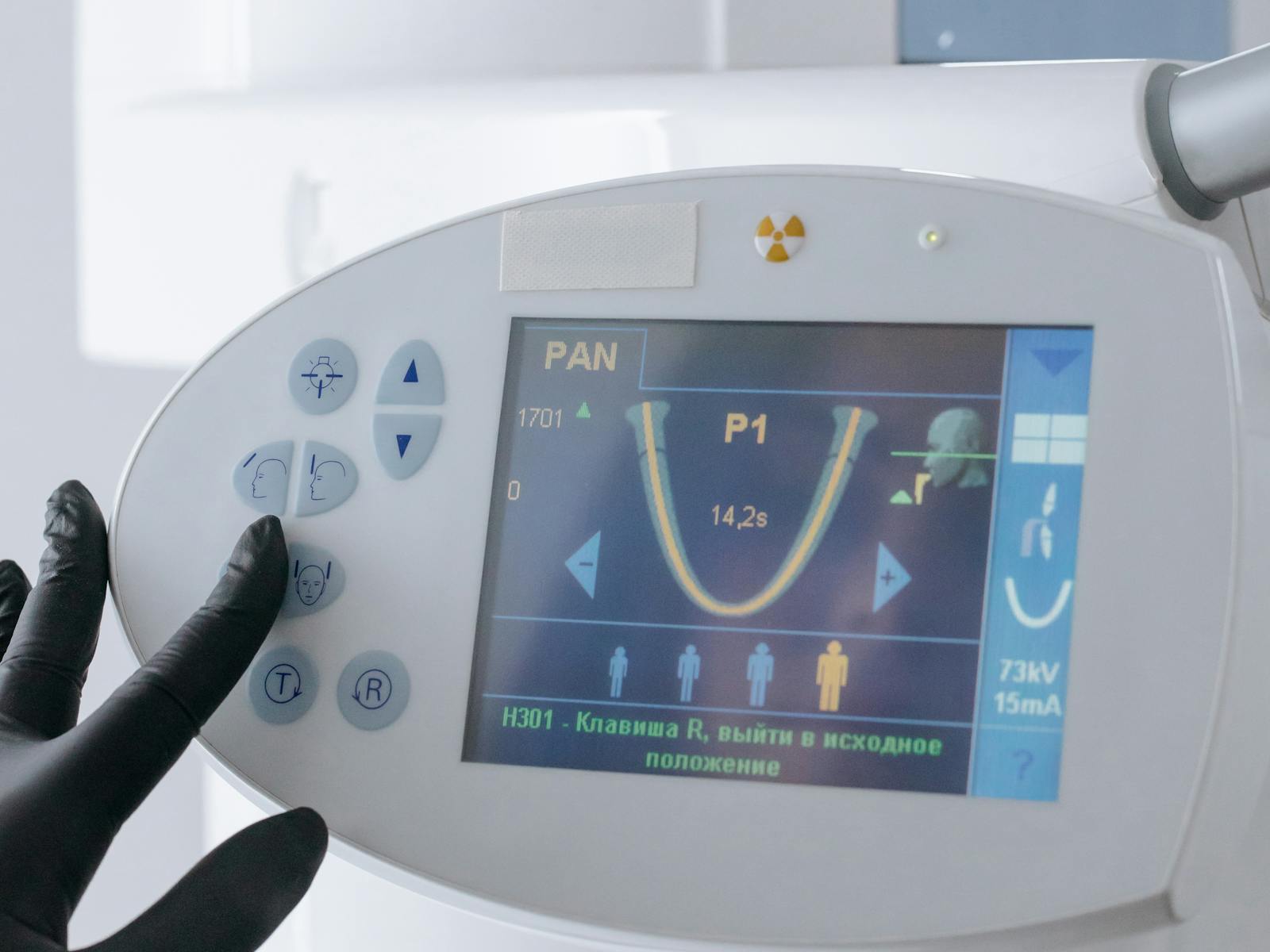 Panel sterowania pantomografu w trybie pracy panoramicznej, sprzęt rentgenowski A1 Dental